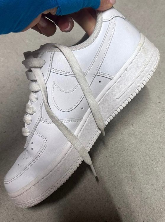 Nike Chaussures femmes: Nike Air AF1 Schuhe weiss Gr. 36.5 – D'occasion à Itingen par ella308874 3