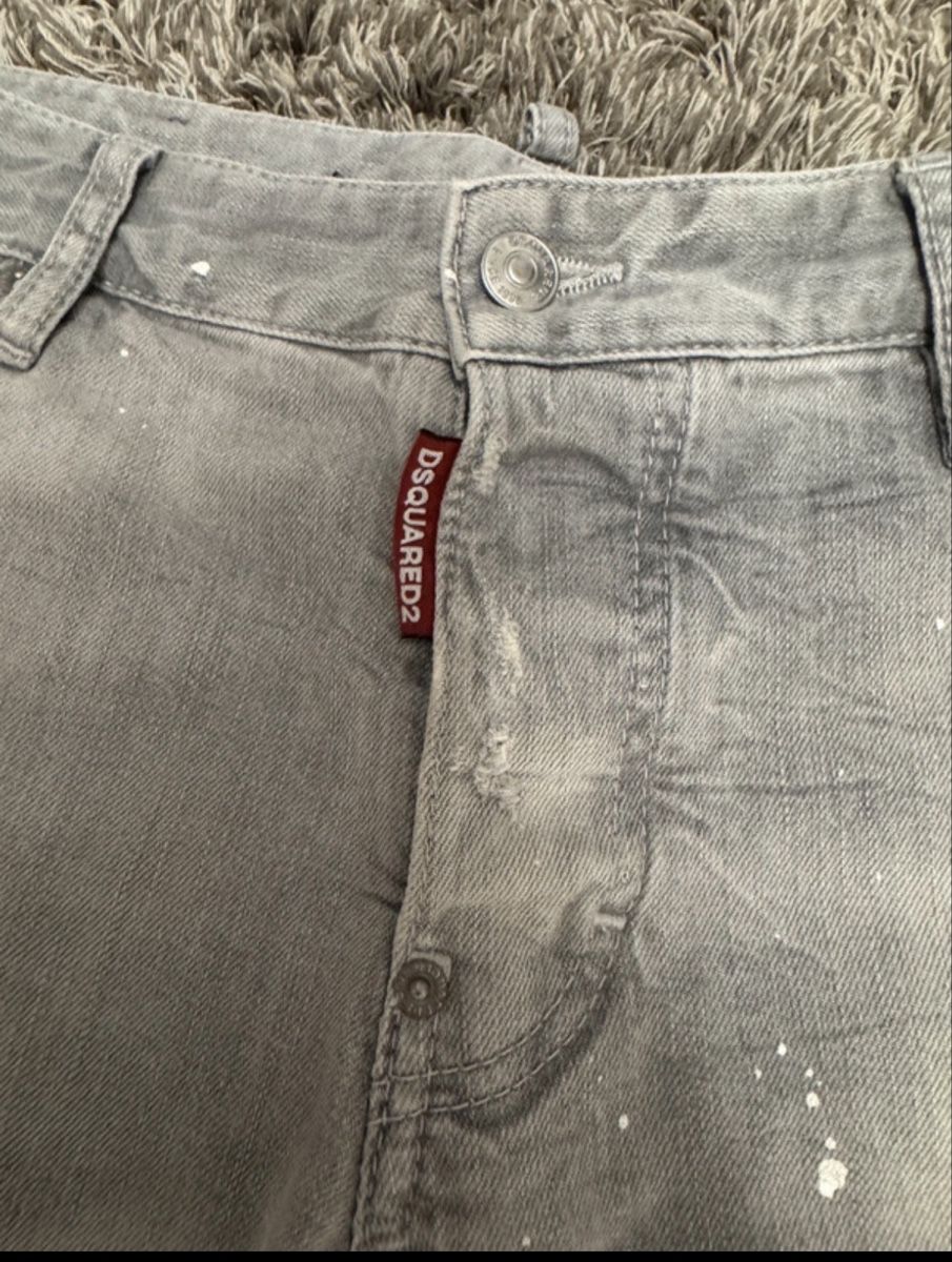Dsquared2 Jeans: Jeans Dsquared2 Grau Grösse 50 – D'occasion à Schindellegi par Leormn_ch 1