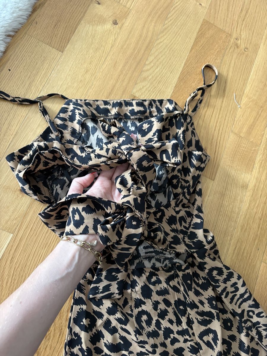 Vestiti: Leopard Kleid – Nuovo (secondo la descrizione) da Rupperswil venduto da Marscu 1