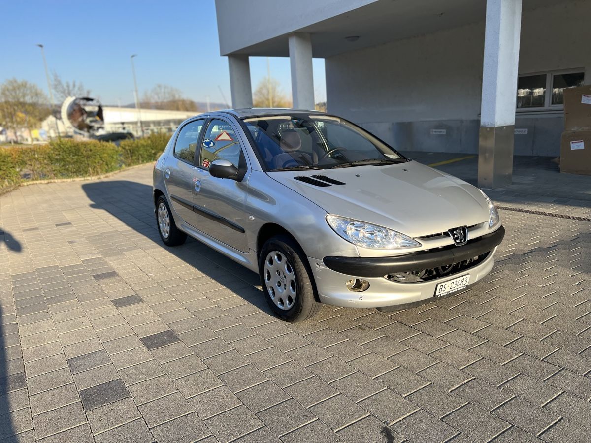Peugeot Autos: Peugeot 206 Automat | 60’000 km | 1. Hand | AB MFK 07.05.26 – Gebraucht aus Liestal von EL_RA94 1