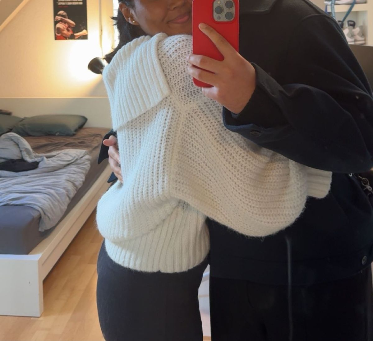 H&M Maglioni & Felpe: Weicher Strickpullover in Weiss – Usato da Winterthur venduto da Flomiverse 1