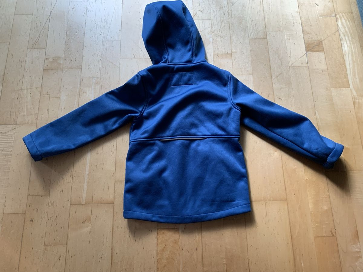 Jacken & Mäntel: Softshell Jacke Blau Gr. 110/116 – Gebraucht aus Ebnat-Kappel von so8_sn9v 1