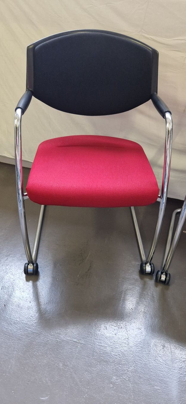 Stühle: 6 Stuhl Freischwinger, Rot & Schwarz, mit Armlehne – Gebraucht aus Niederbipp von Trude04 3