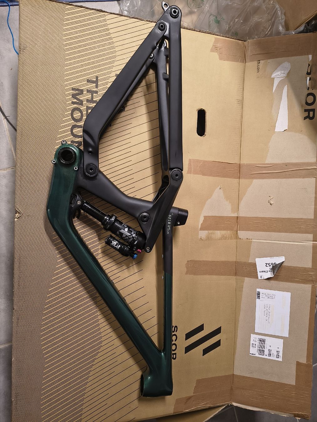 Bixs Pezzi di ricambio: Bixs Lane Team Carbon Rahmen MIT Fox Float x!! – Nuovo e nell'imballaggio originale da Tegna venduto da van_9cdw