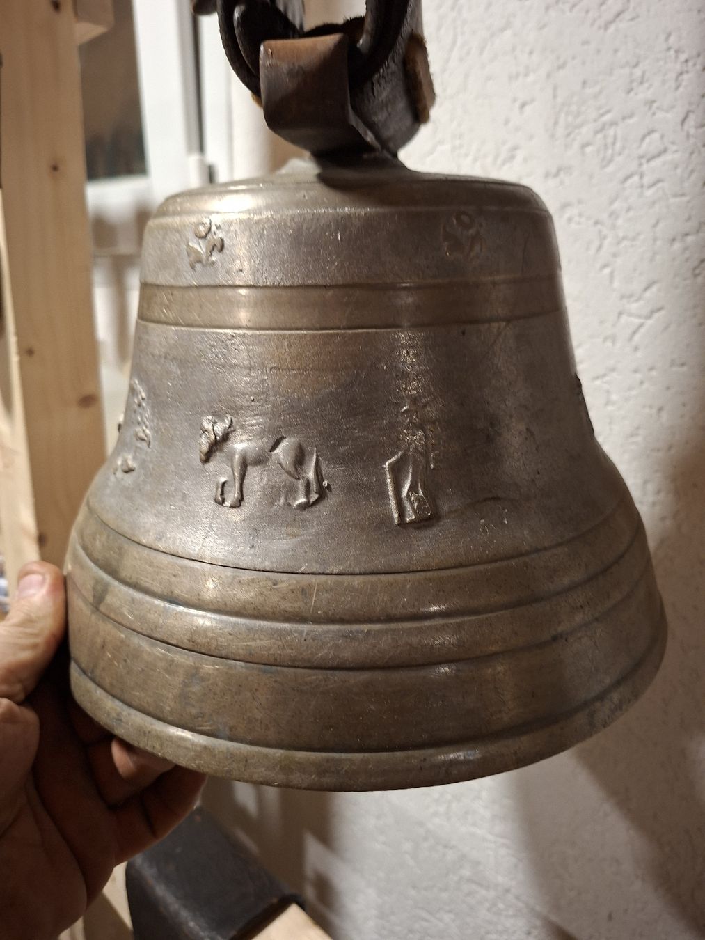 Glocken & Treicheln: Tanner Glocke – Gebraucht aus Eggiwil von Jennisweid 2