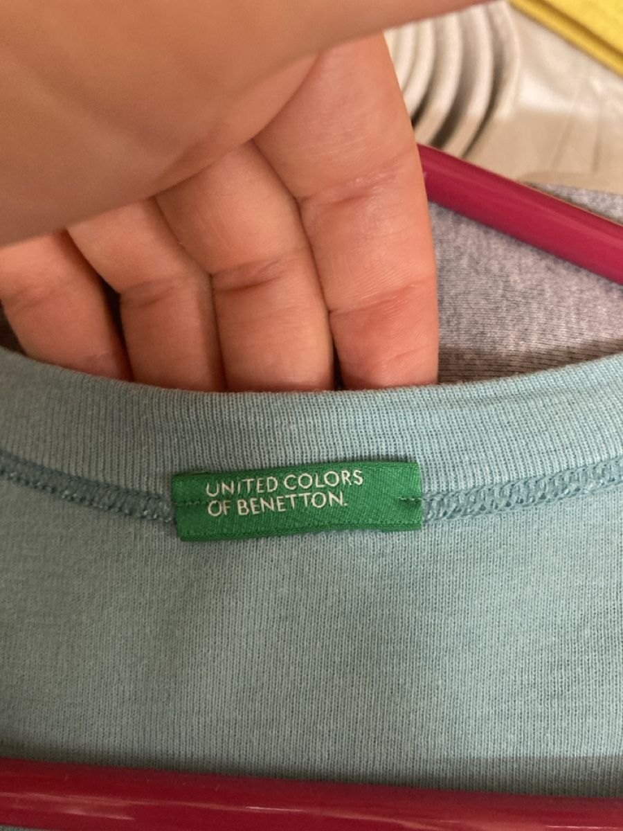 Benetton T-shirt: T-Shirt blau Benetton  – Usato da Urtenen-Schönbühl venduto da alessibas 1