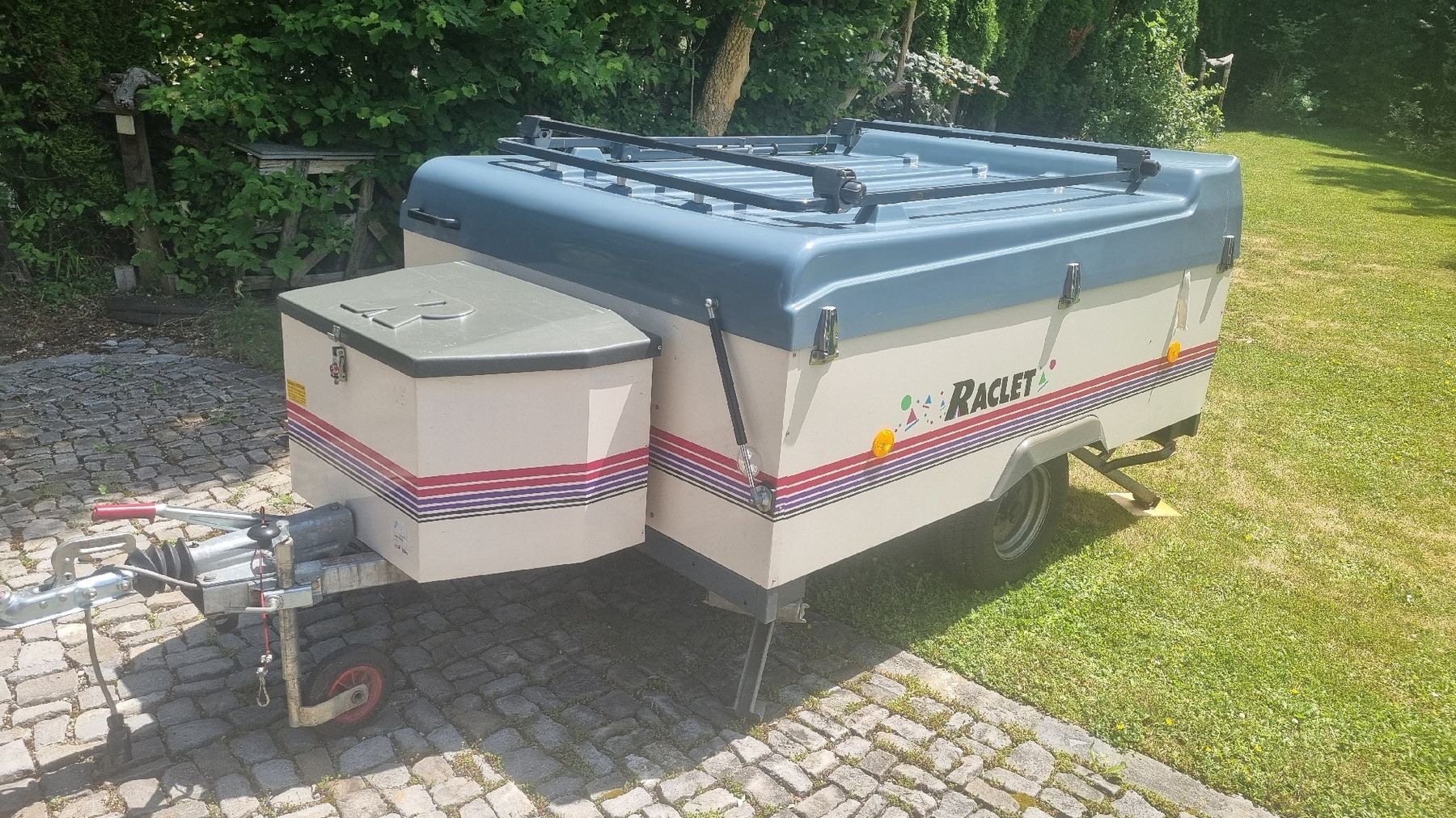 Rimorchi: Raclet Wohnwagen Anhänger Camper-Vollversion – Usato da Hittnau venduto da starlet