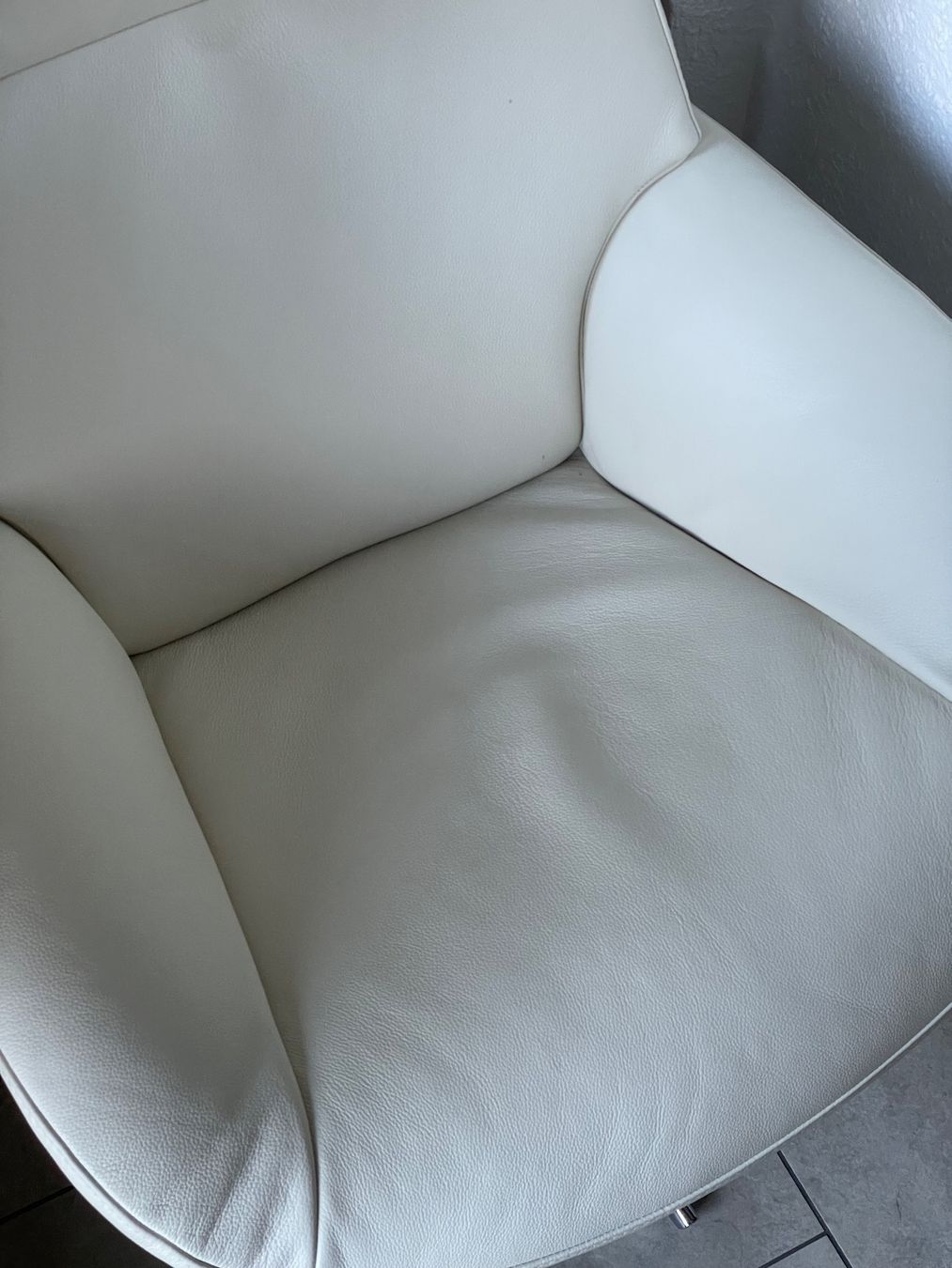 Pfister Poltrone: Sessel Lotus – Usato da Spiez venduto da demiseum 1