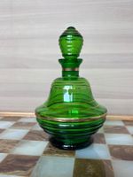 Kleine Likör-Karaffe grün, H: 17 cm mit Hohlstopfen 60-80er