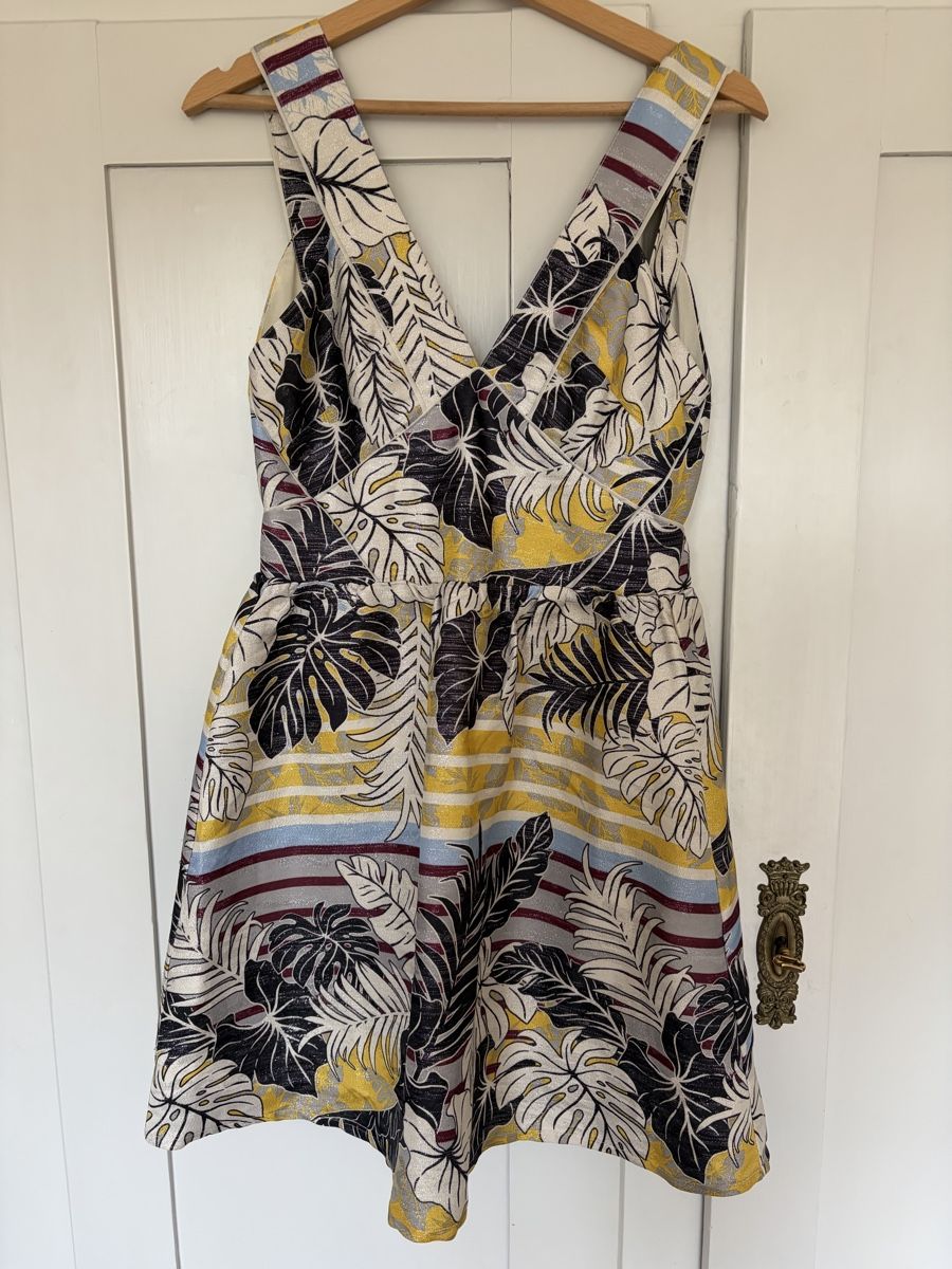 Vestiti: Hochwertiges Cocktailkleid – Usato da Luzern venduto da THINGS-11