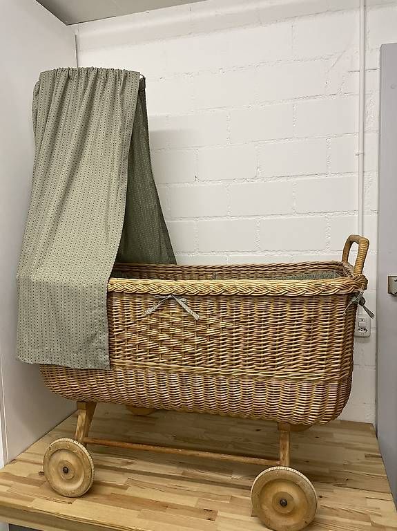 Wiegen & Stubenwagen: Baby Stubenwagen – Gebraucht aus Bern von Libelle2015