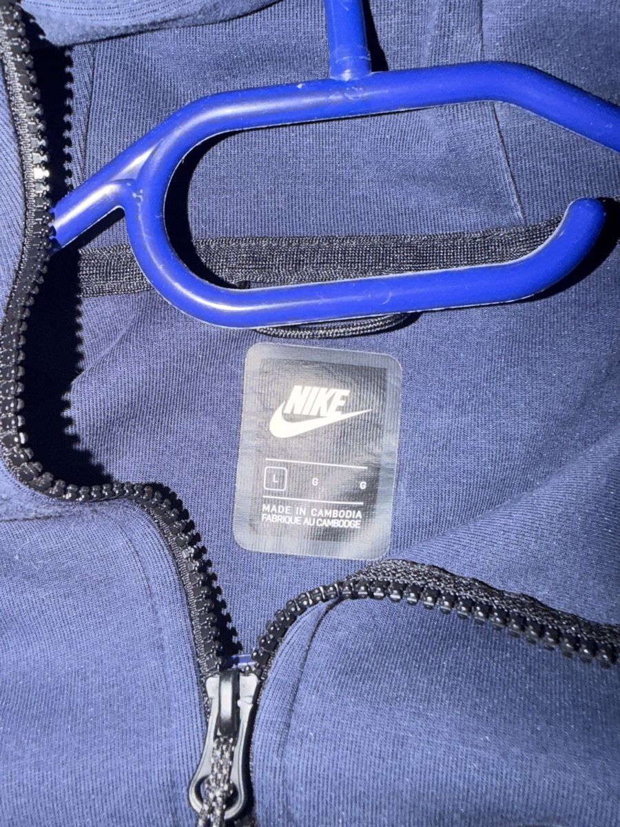 Nike Giacche: Nike tech – Usato da St. Gallen venduto da sch_f8p8 2