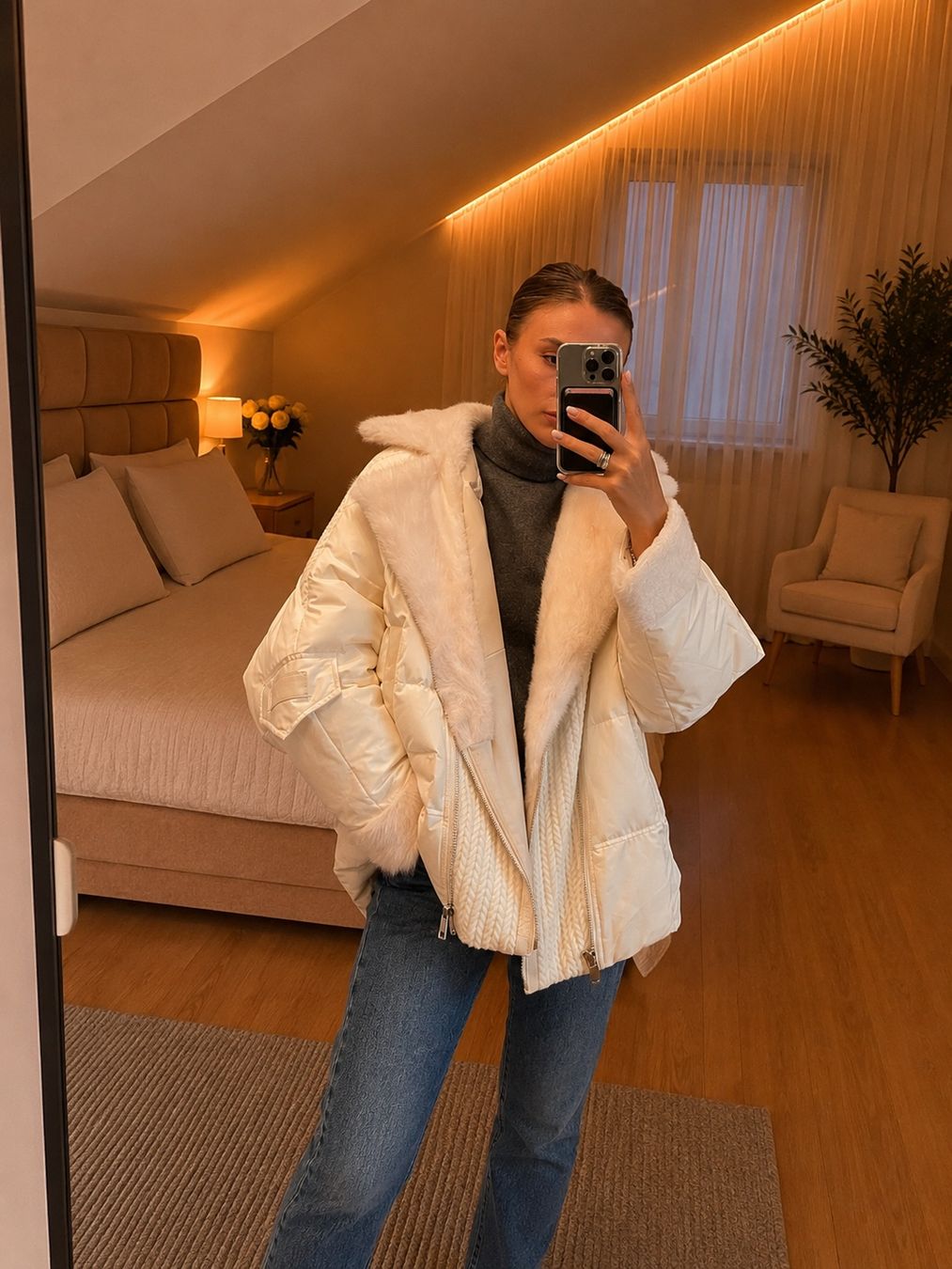 Jacken: Damen Jacket mit Natürliches Fell – Gebraucht aus Sattel von Zlata1 1