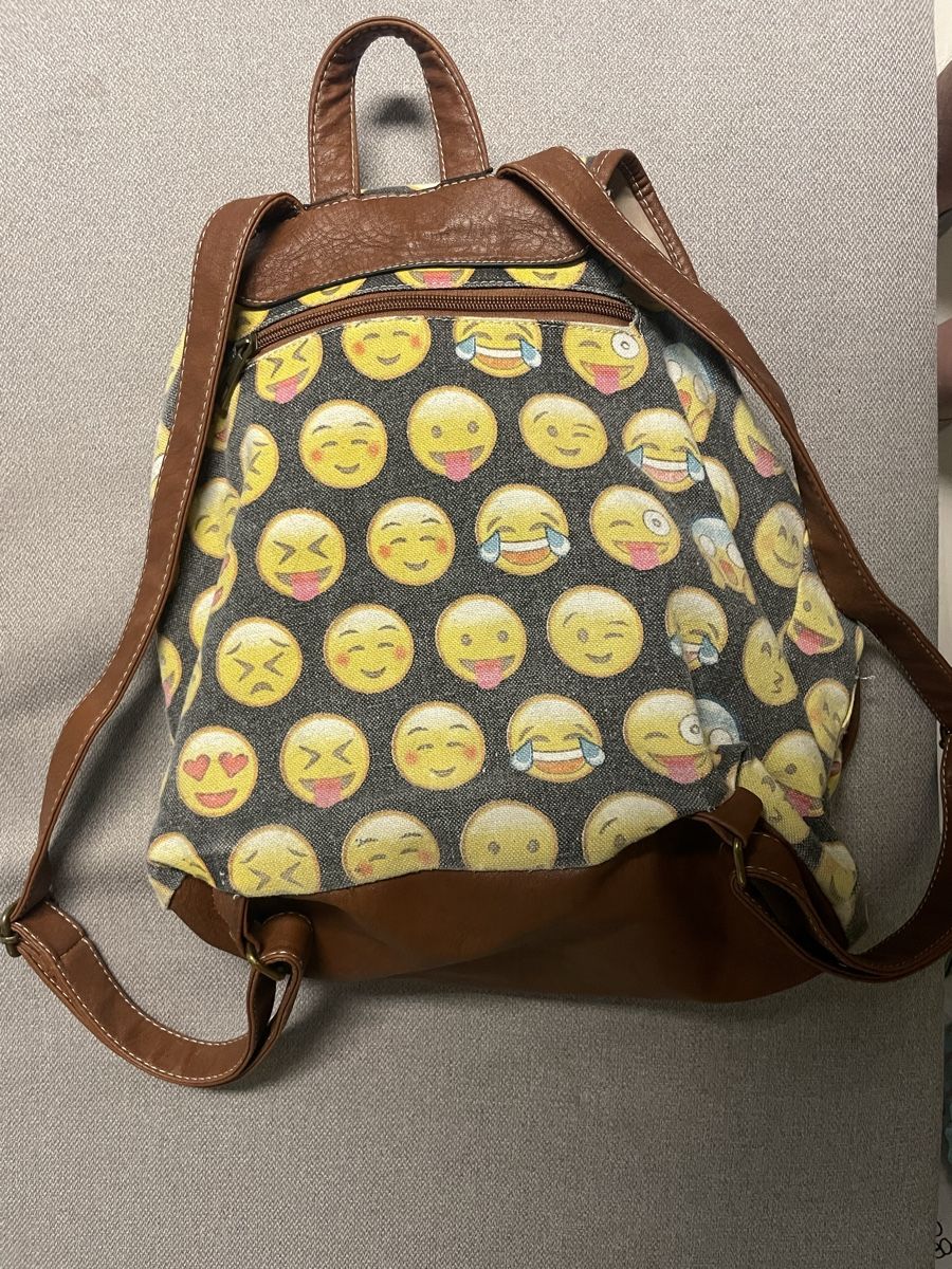 Zaini: Emoji Rucksack – Nuovo (secondo la descrizione) da Lenk im Simmental venduto da banane50626 1