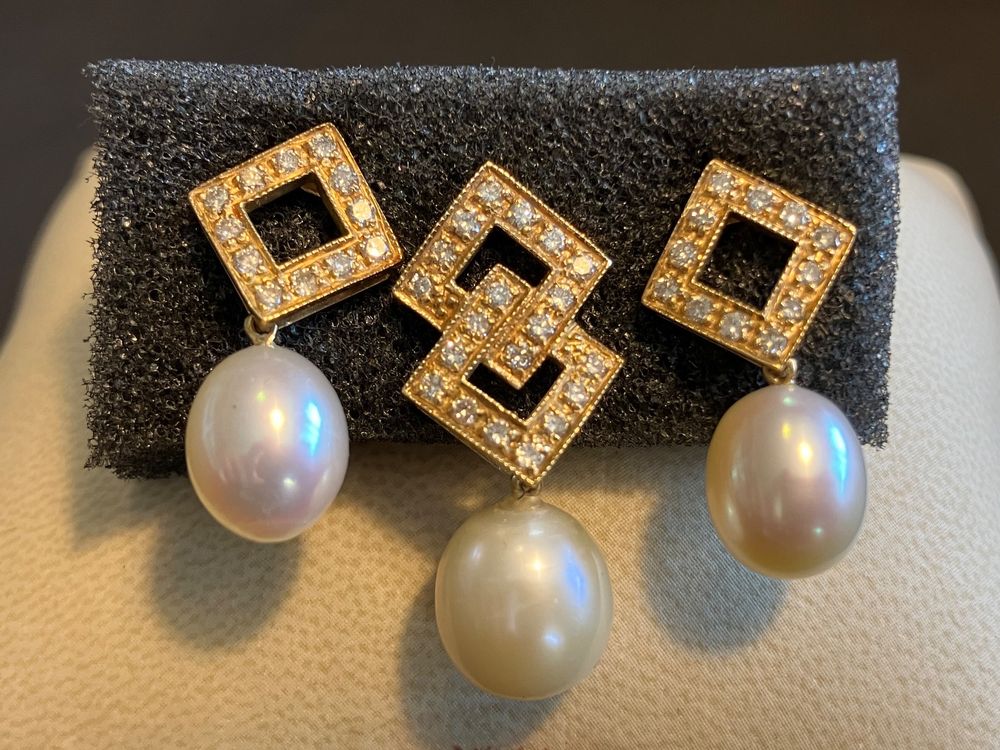 Boucles d'Oreilles Clips Vintage Yves Saint Laurent Fleur