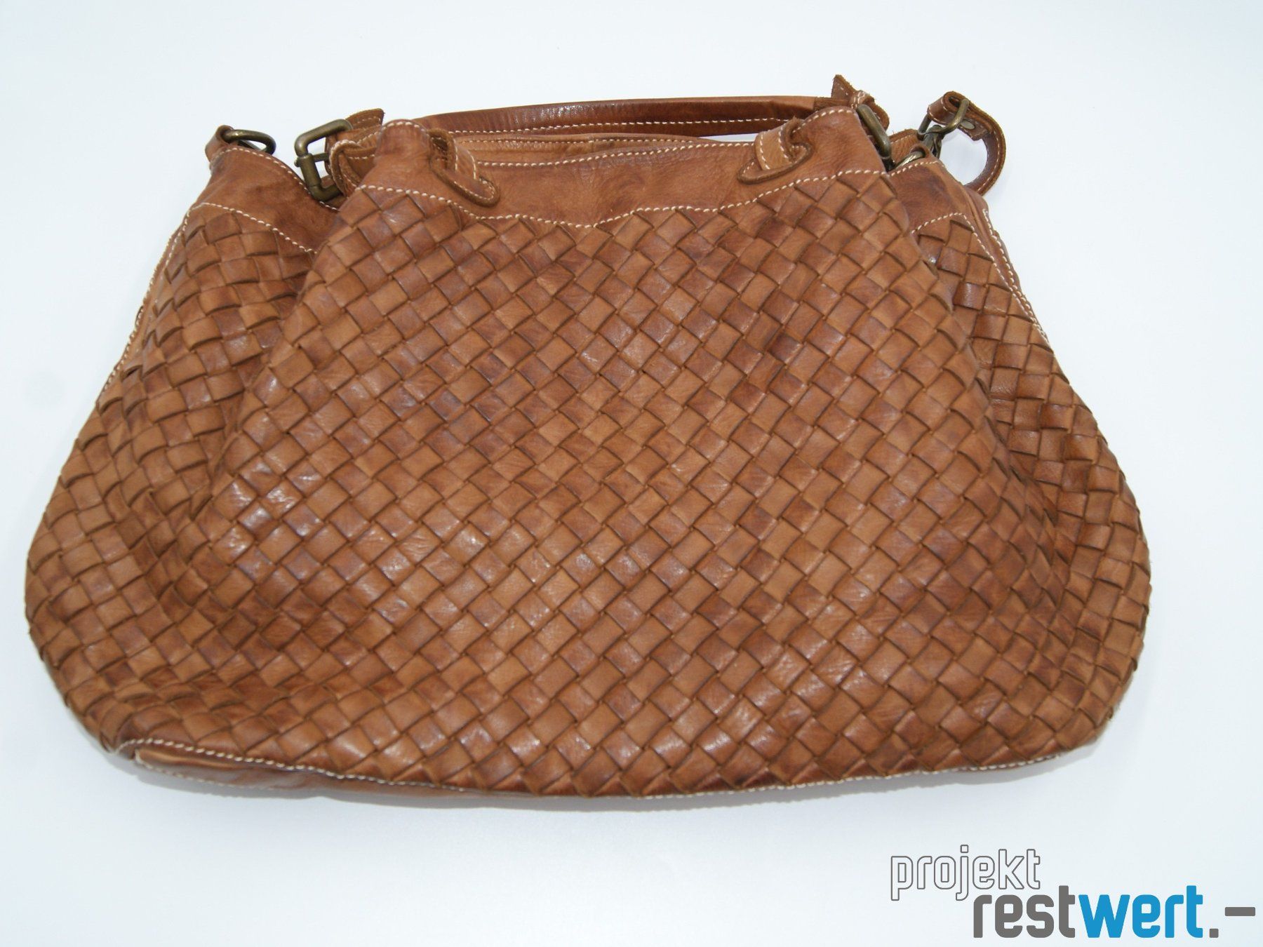 Sacs femmes: Cognac gewebte Lederhandtasche von CHICLEATHER – D'occasion à Bülach par restwert_buelach 1