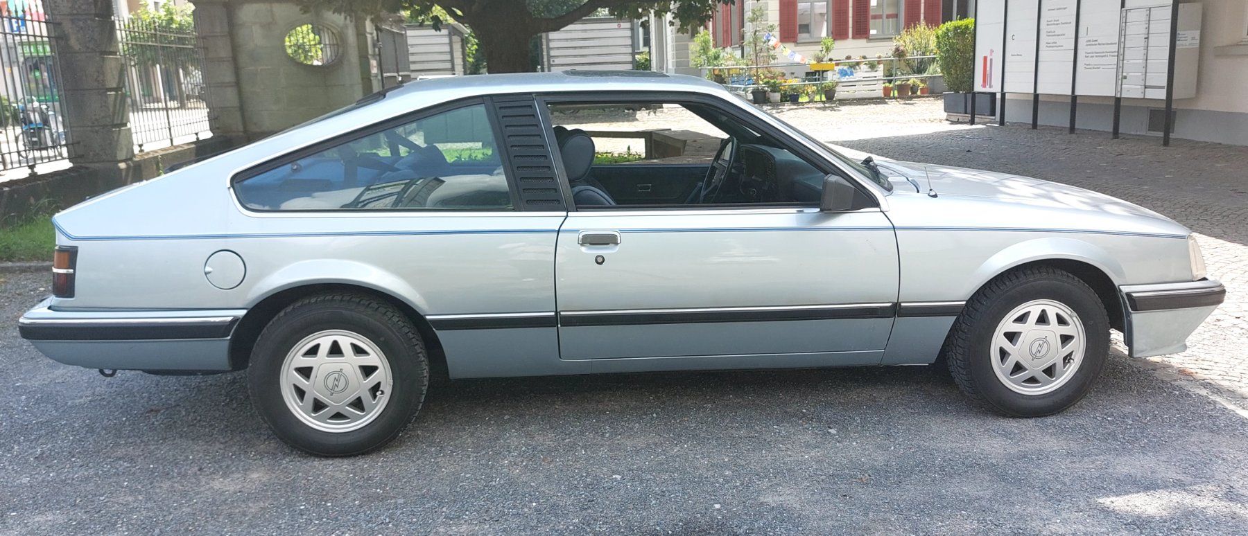 Opel Autos: OPEL MONZA 3.0 E – D'occasion à Buchs/SG par rockresort 4