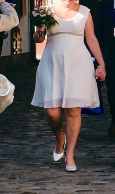 Vestiti: Umstandsbrautkleid in Grösse 42 – Usato da Münchenstein venduto da nuk2018 3