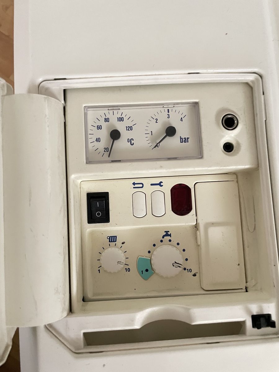 Buderus Radiatori: Buderus Logamax plus GB122 – Usato da Basel venduto da Adrian009 1
