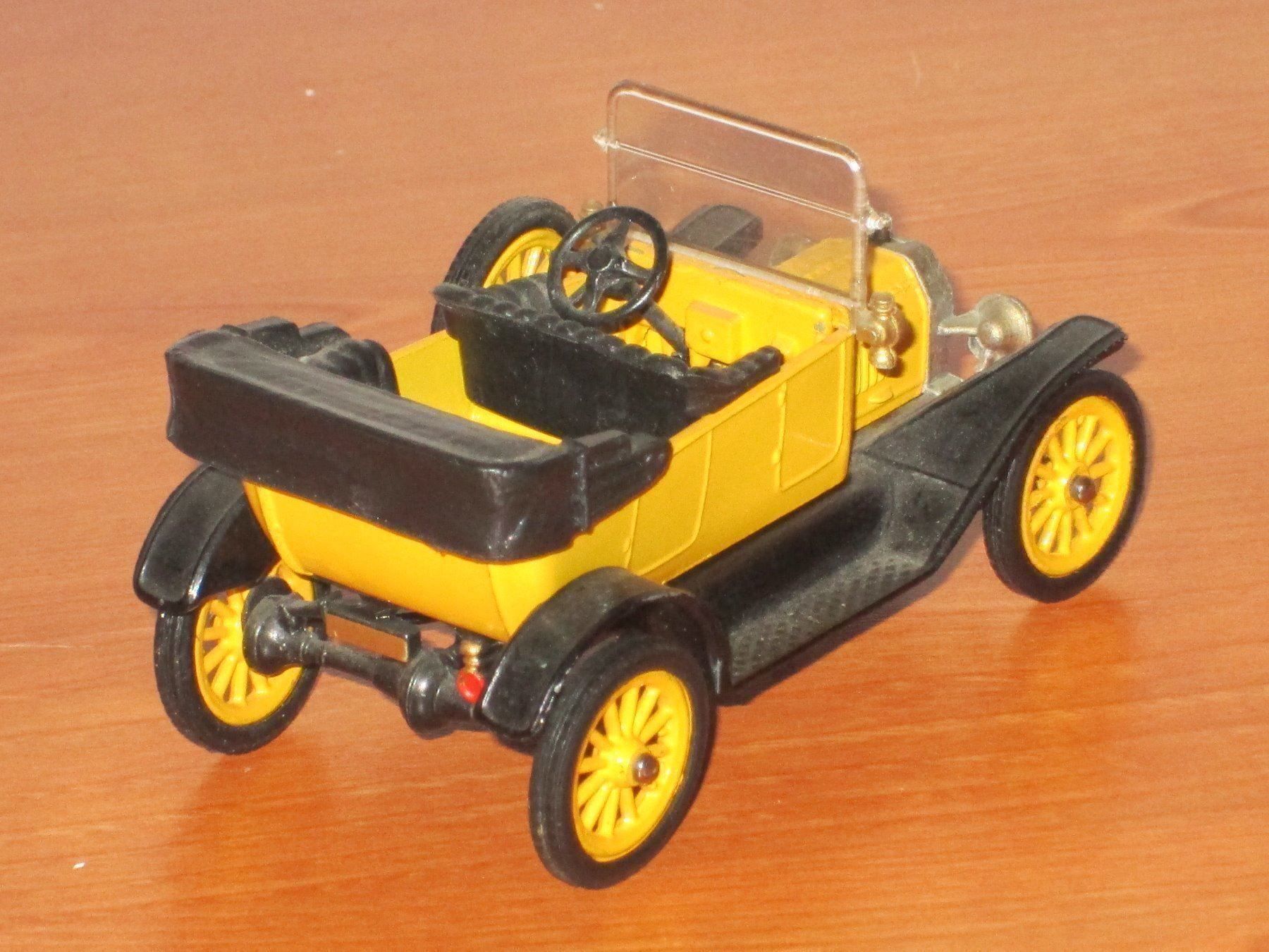 Ford Modellini d'auto: Corgi Classics Ford model T  1/43 – Usato da Bonfol venduto da zagato43e 1