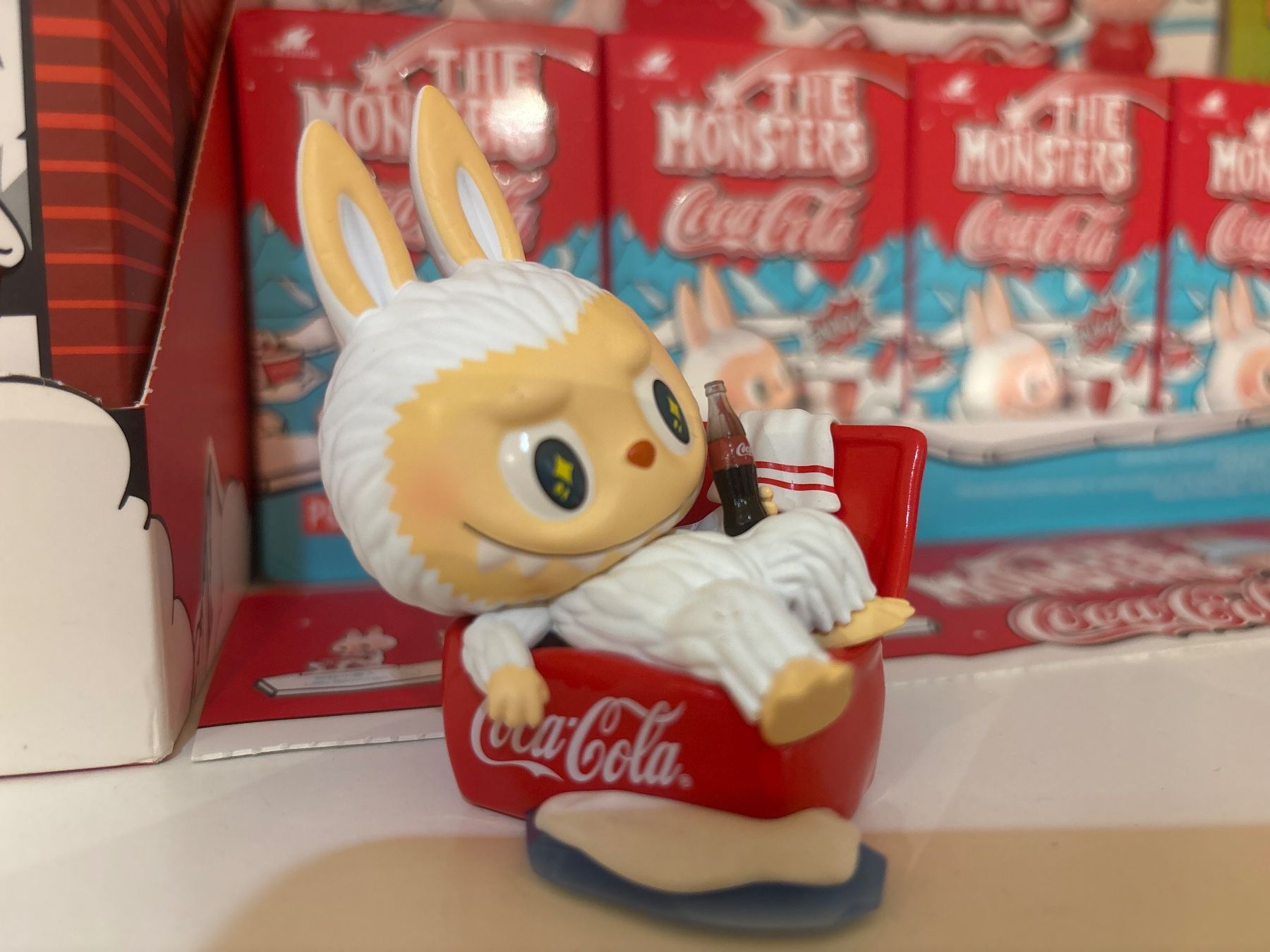 Pop Mart Statuette: Original The Monsters Blind Box Coca-Cola La Bubu – Nuovo e nell'imballaggio originale da Koppigen venduto da tama68 2