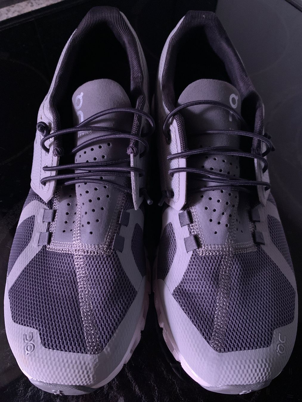 On Scarpe da donna: Laufschuh von ON Cloud 5 Gr. 40,5 – Nuovo (secondo la descrizione) da Steinebrunn venduto da Littlebird1 2