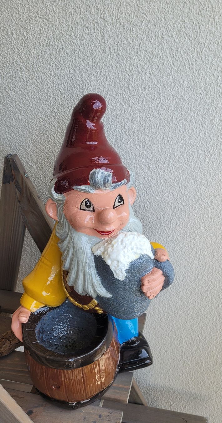 Figuren: Gartenzwerg mit Bier und Fass – Gebraucht aus Baar von Zwergen-Atelier4 4