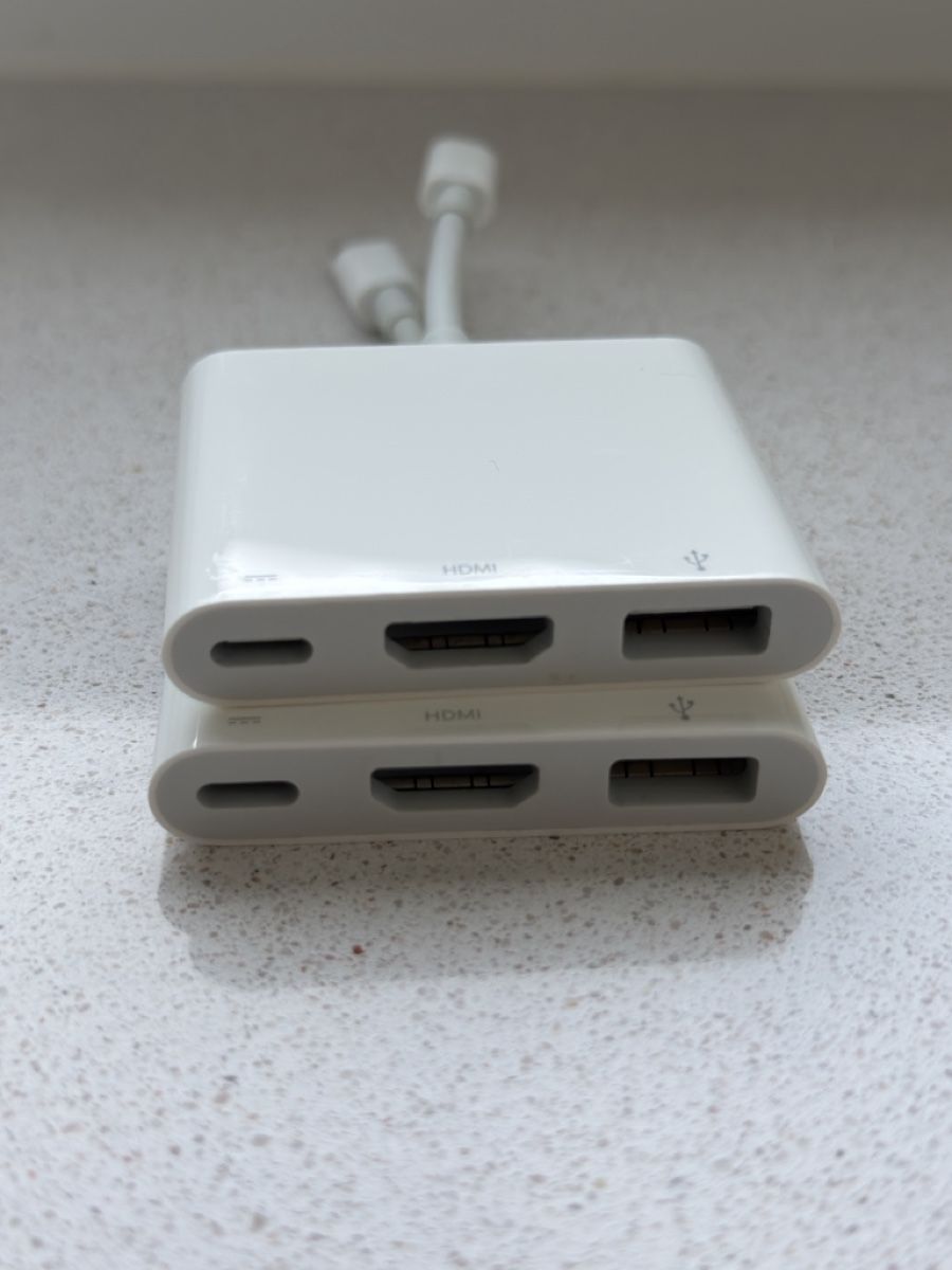 Apple Unità & Adattatore: 2x Apple Multiport Adapter (HDMI / USB-A / USB-C) – Usato da Muttenz venduto da rvo_g7rs 1
