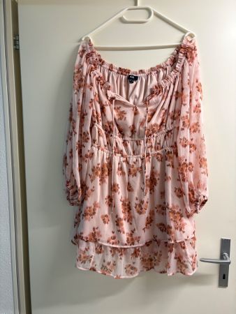 C&A Blumen-Bluse Groess 44/46 Leicht & luftig fuer Sommer