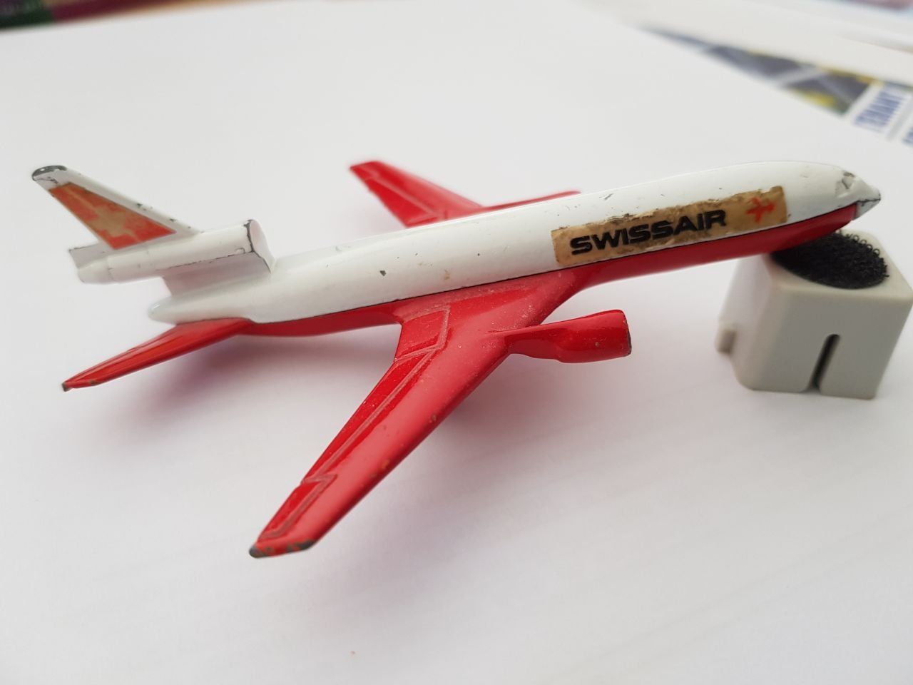 Matchbox Giocattoli: Swissair Matchbox DC10 1973 – Usato da Boécourt venduto da coco611