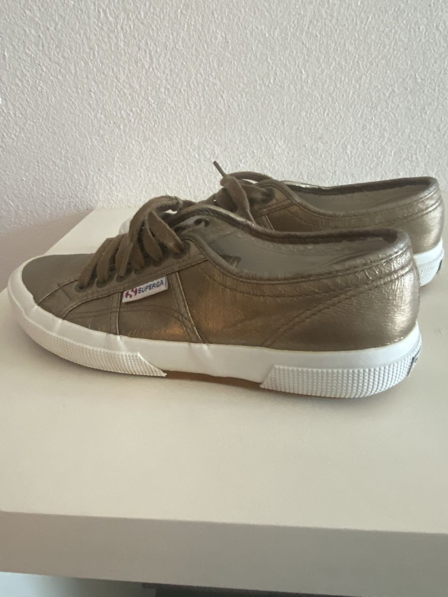 Superga Scarpe da donna: Sneaker SUPERGA Gr. 39 Gold – Usato da Biel-Benken BL venduto da PANORMUS 2