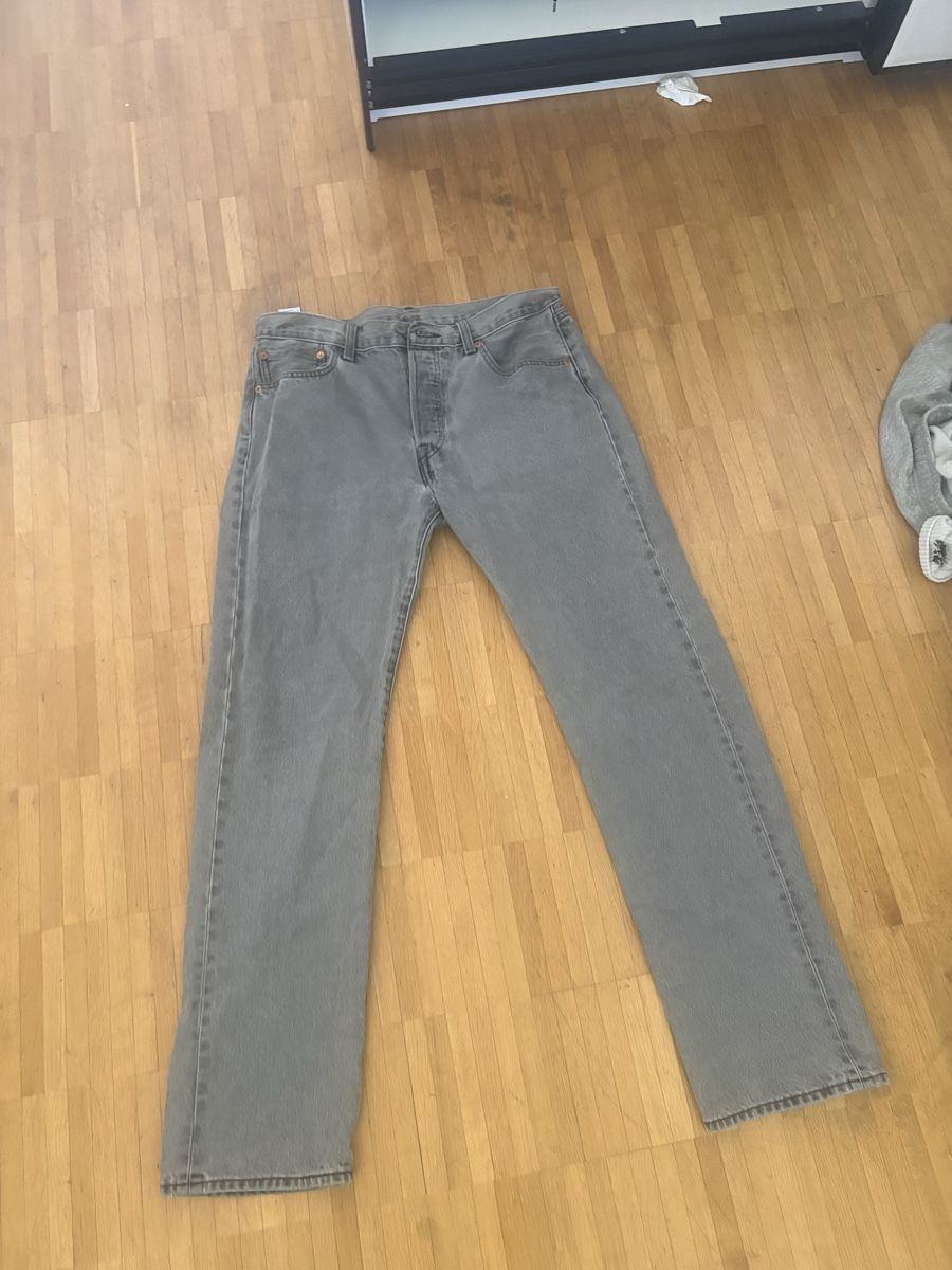 Levi's Jeans: Levi's 501 32x32 – Usato da Zürich venduto da Midaspavia