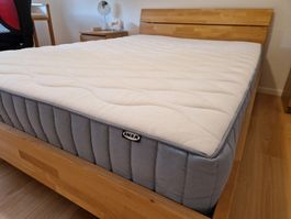 Holzbett Kiefer mit IKEA Matratze 140x200 cm