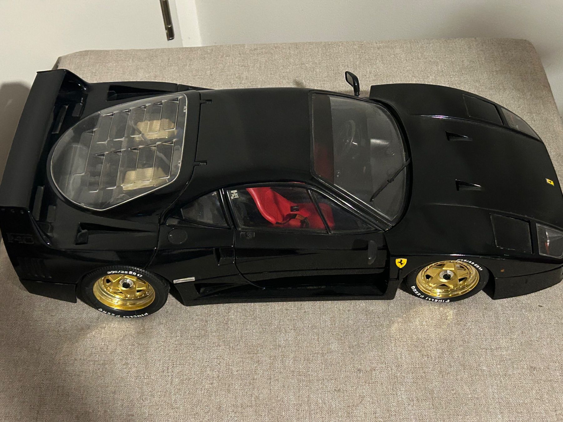 Pocher Modellautos: Ferrari F40 1:8 Pocher – Gebraucht aus Jongny von Christopher7 1