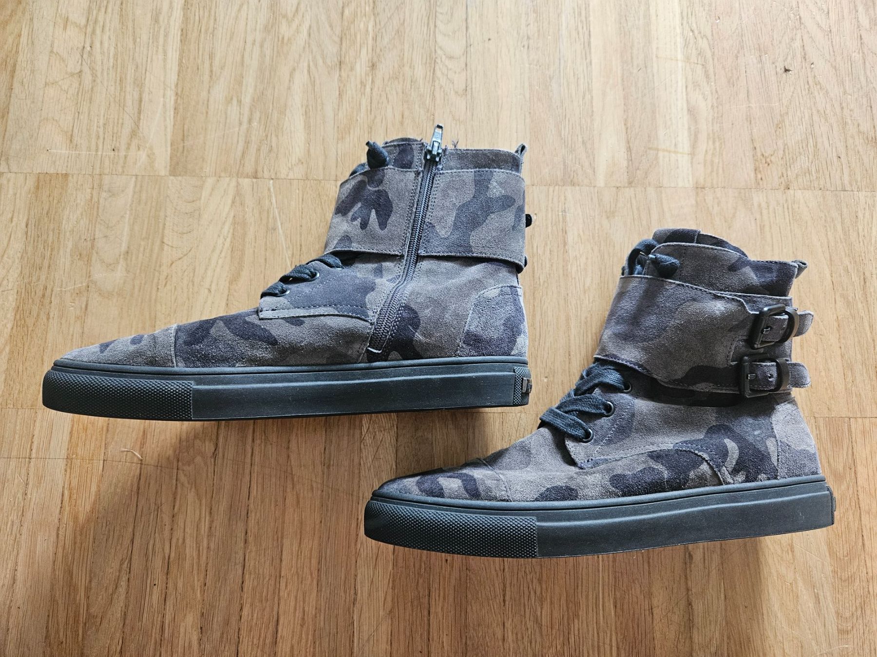 Kennel + Schmenger Damenschuhe: Kennel & Schmenger Boots Sneaker Camouflage – Gebraucht aus Luzern von schuhparadies159 1