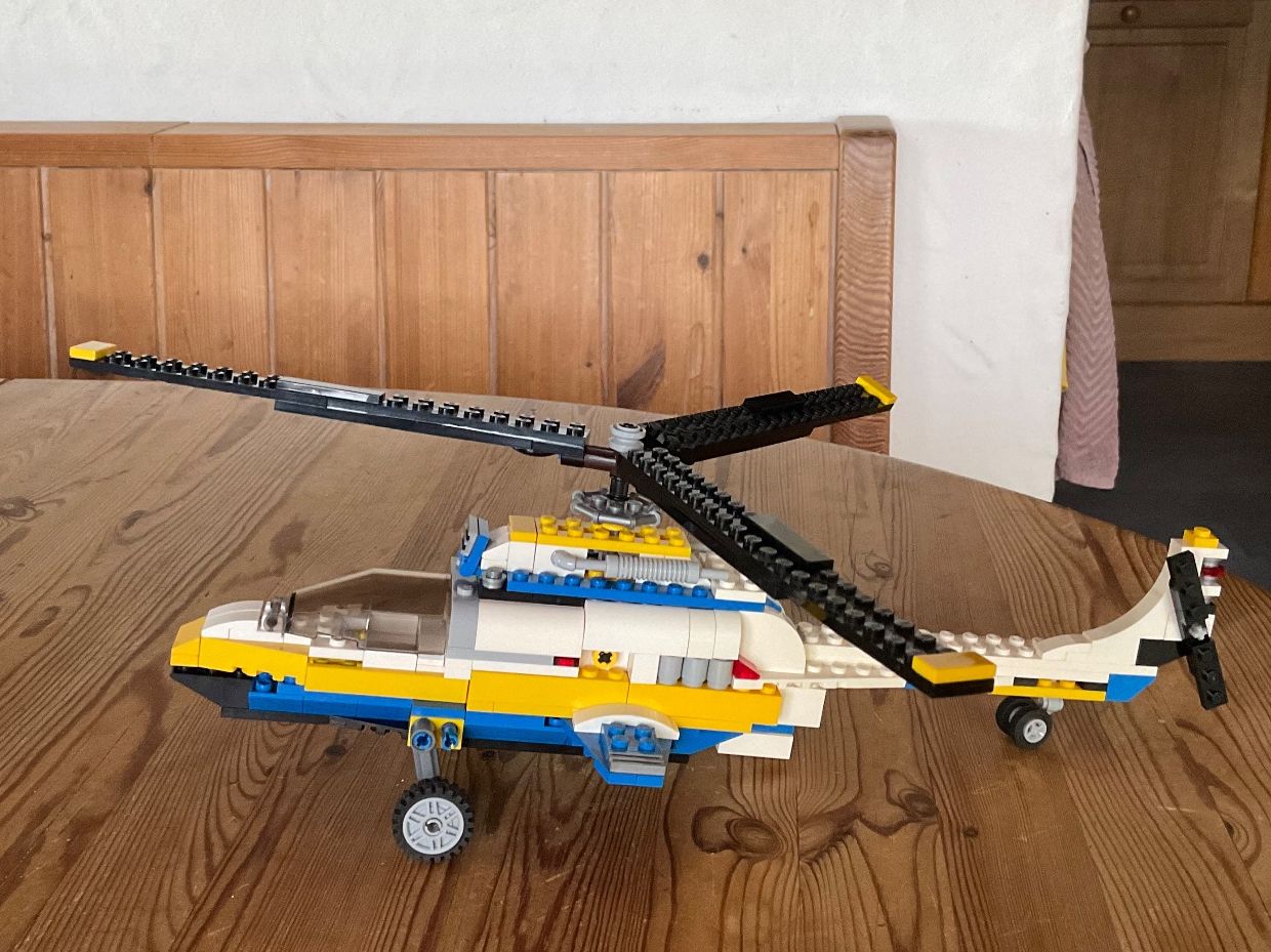 Lego Kit di costruzioni: Lego Creator Planes/Boat 31011 – Usato da Hinwil venduto da Things_Swiss 1