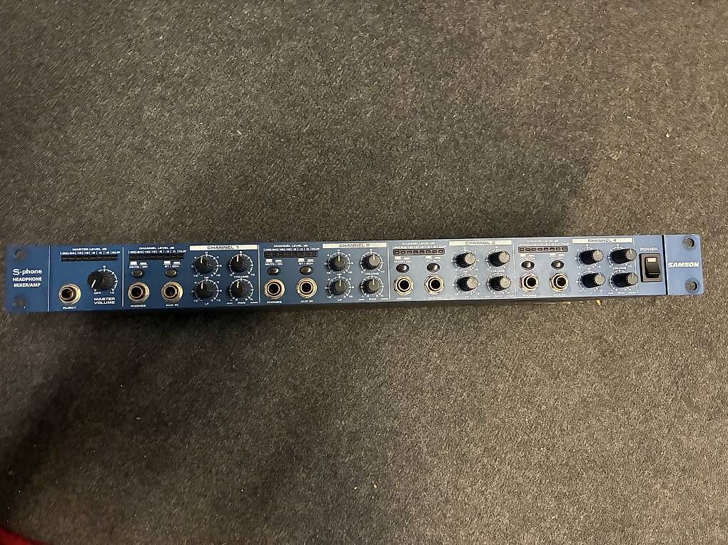 Amplificatori: Ampli casque / Kopfhörer Verstärker Samson – Usato da St-Maurice venduto da Crocopiorne 2