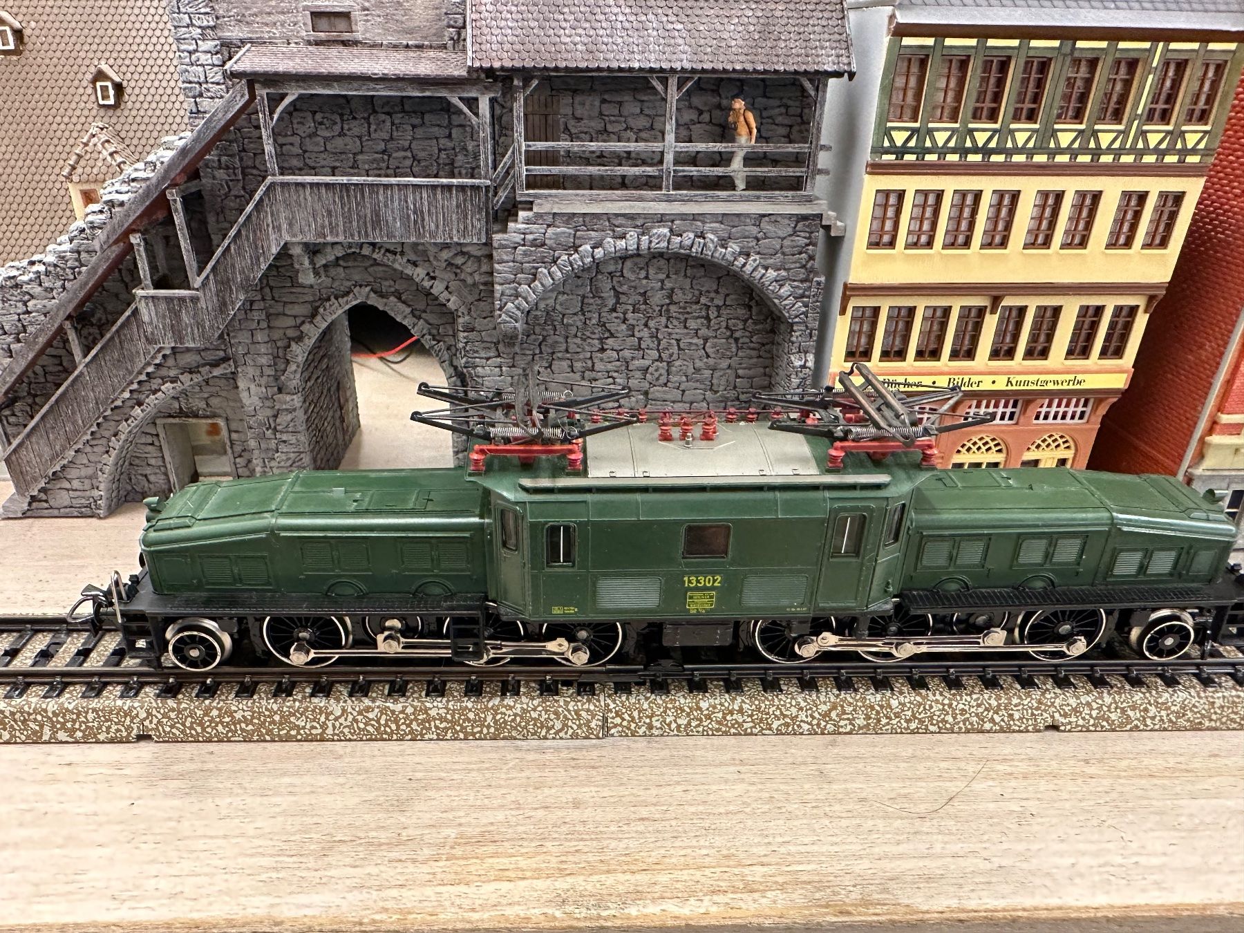 Märklin Modellini di ferrovie: Märklin 3056 SBB Ce 6/8 III – Usato da Lupsingen venduto da New-Haven 1