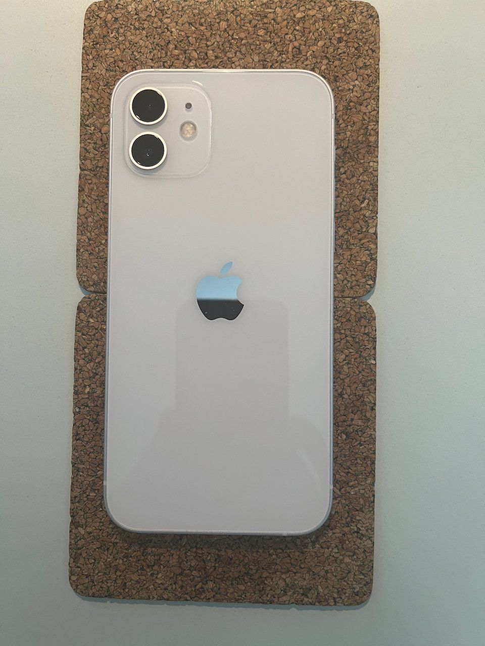 Apple Telefoni cellulari / Smartphones: iPhone 12 White 64GB – Usato da Wädenswil venduto da quattromic 6