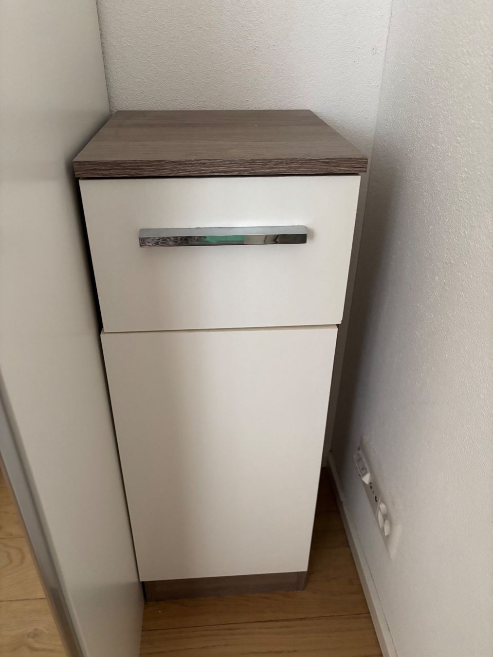 Schränke: Badunterschrank – Gebraucht aus Rütihof von gla_yw9y