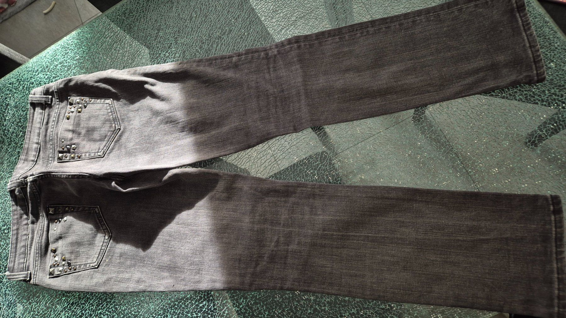 Jeans: Jeans con applicazioni – Gebraucht aus Gordevio von RUBY104 3