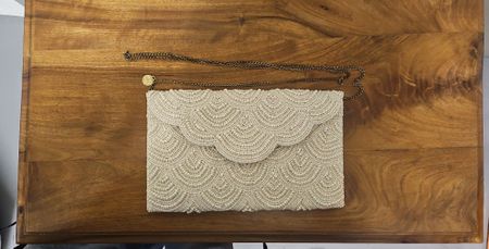 Perlen-Clutch-Bag-Creme mit Kette wie Neuzustand