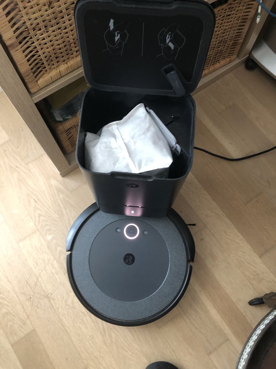 Irobot Aspirateurs & Accessoires: iRobot Roomba i 5 – D'occasion à Arbon par Kudi1945 2