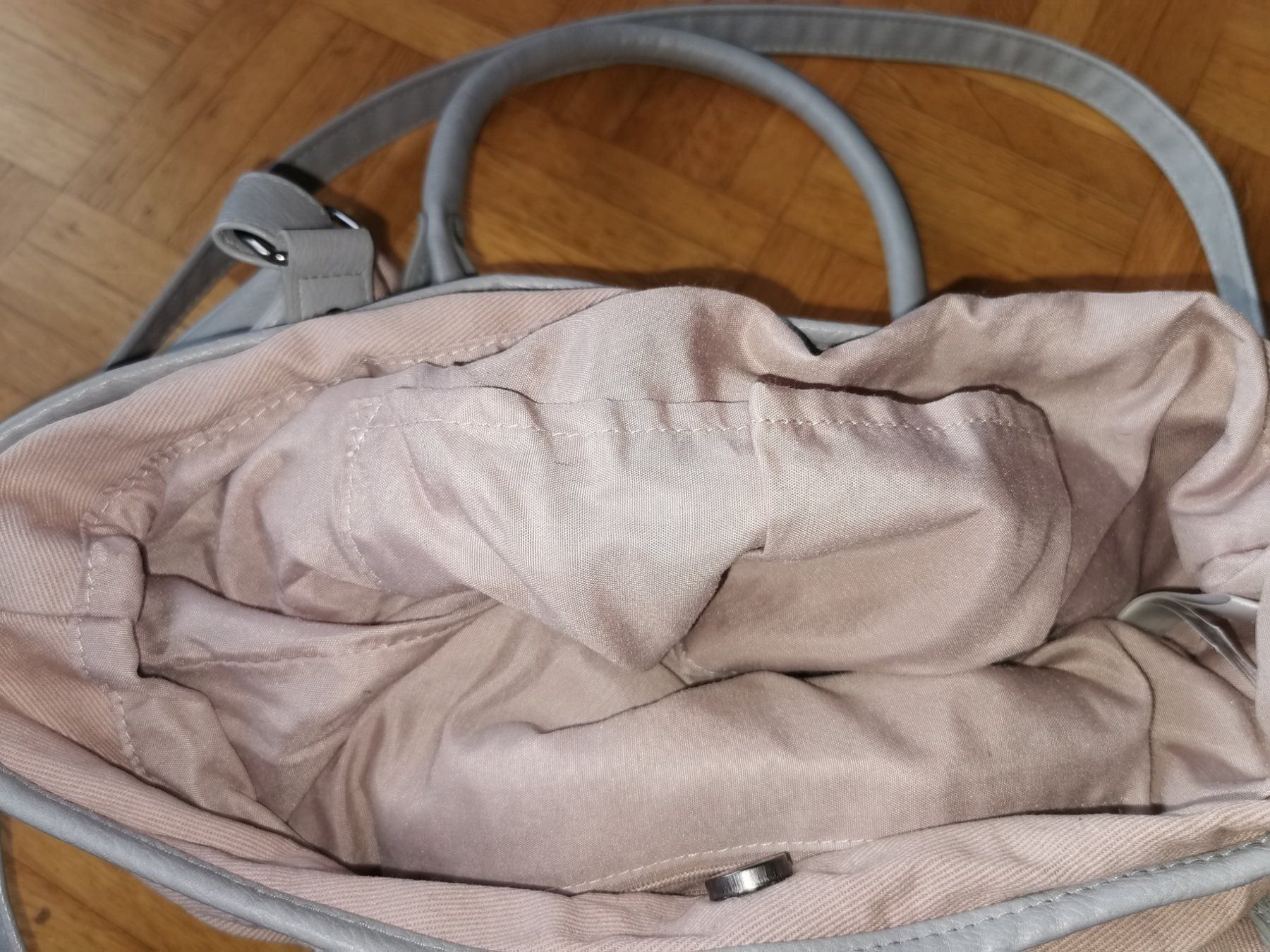 Sacs & sacs à dos: Grosse Stoffhandtasche – D'occasion à Basel par Roundtrip 3