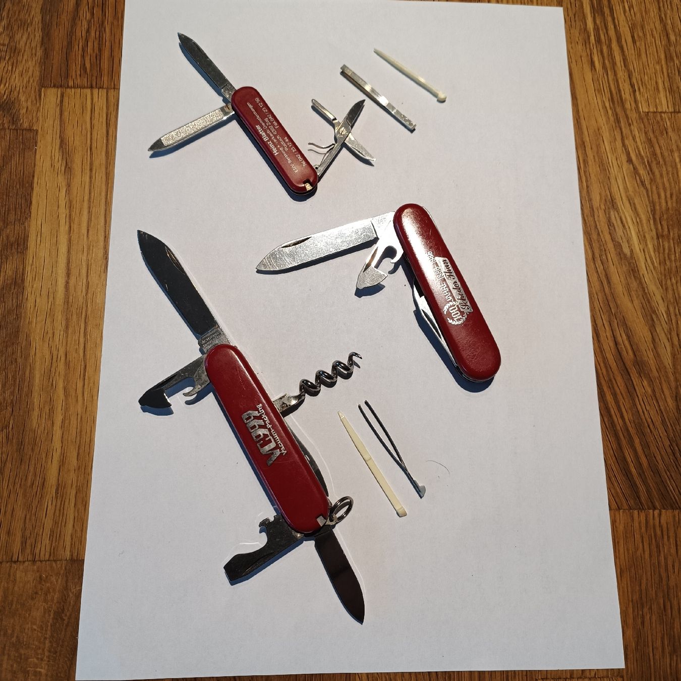 Victorinox Coltelli tascabile: 3 Victorinox Sackmesser, rot, gebraucht – Usato da Worb venduto da aljady 1