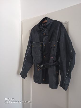 Sportliche Regenjacke Grösse: M