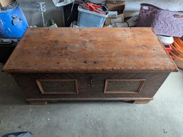 Truhe Holz Antik