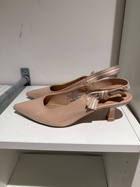 Scarpe da donna: Beige Kittenheels von "A New Day" – Nuovo e nell'imballaggio originale da Zürich venduto da nic_c8k6 1