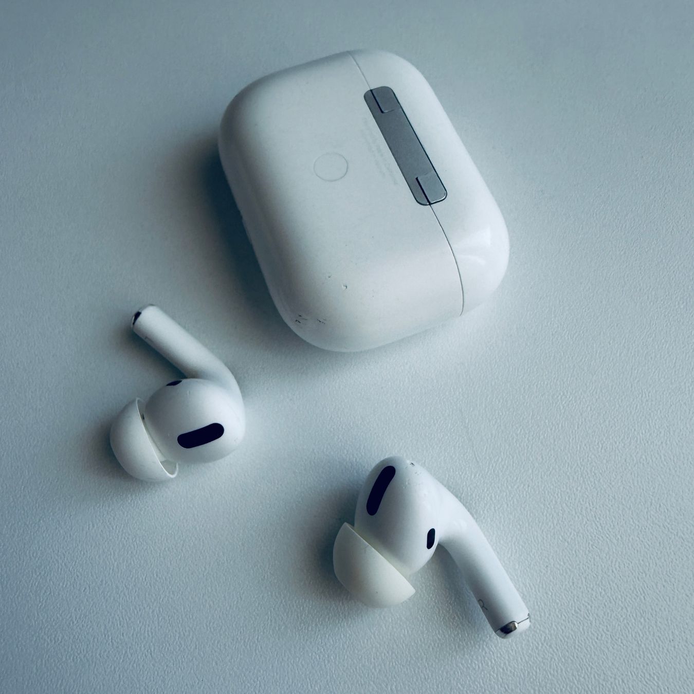 Apple Cuffie: Original Apple AirPods Pro 1 Gen. Wireless Case – Usato da Basel venduto da MY.AIRPODS.SHOP 7