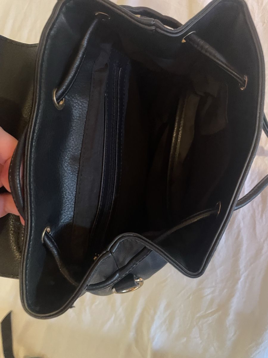 Rucksäcke: Schwarzer Rucksack - Top Zustand – Neu (gemäss Beschreibung) aus Jonen von vik_7rcj 2